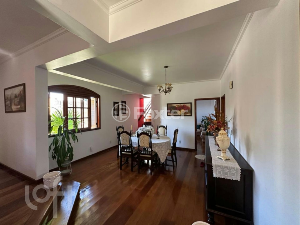Casa à venda com 3 quartos, 256m² - Foto 9