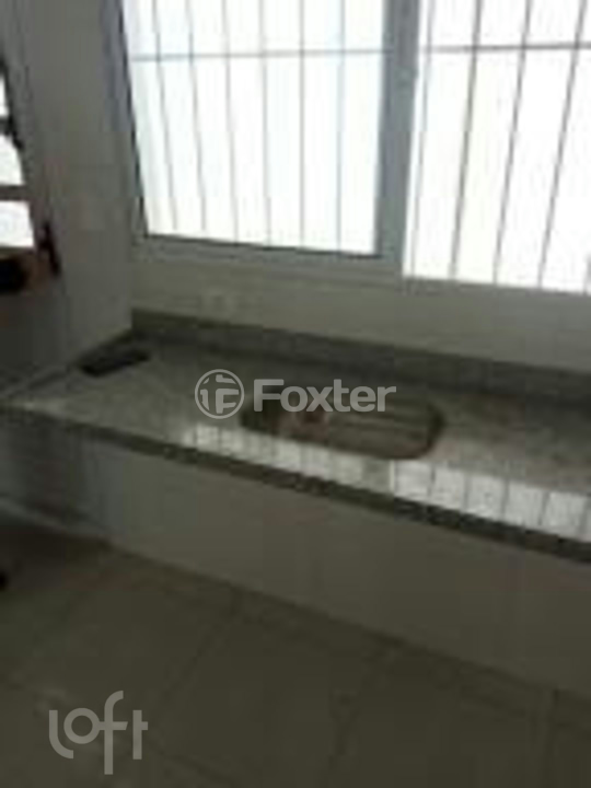 Casa à venda com 2 quartos, 60m² - Foto 4