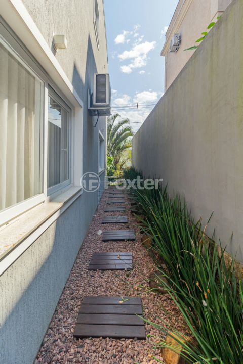 Casa de Condomínio à venda com 3 quartos, 205m² - Foto 20