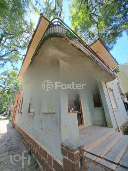 Casa à venda com 4 quartos, 200m² - Foto 1