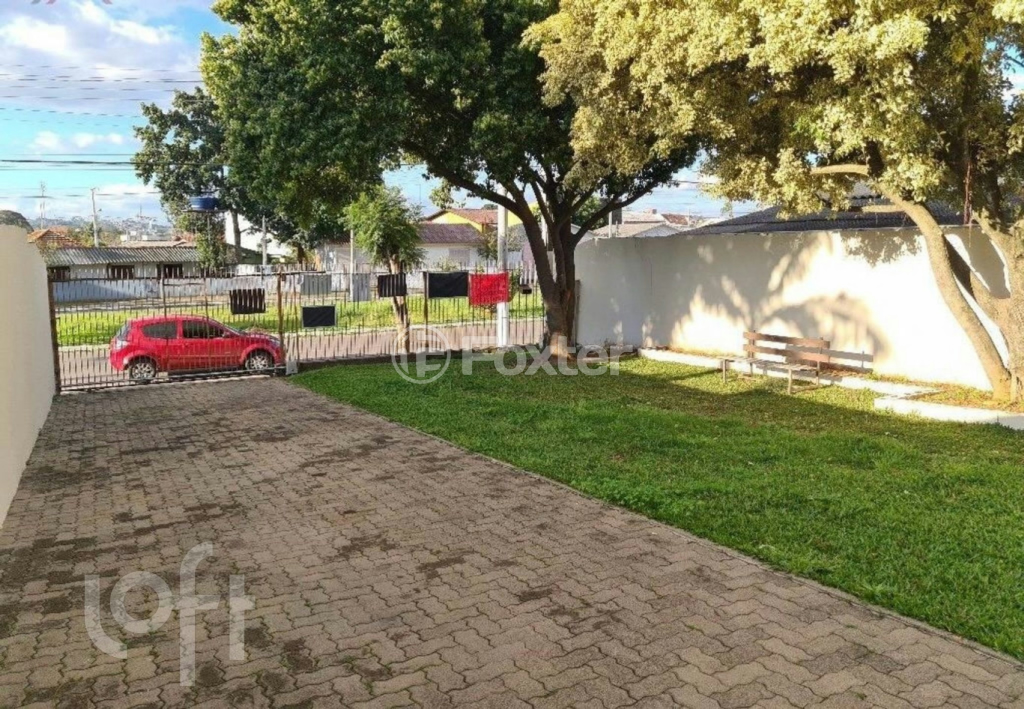 Casa à venda com 3 quartos, 120m² - Foto 1