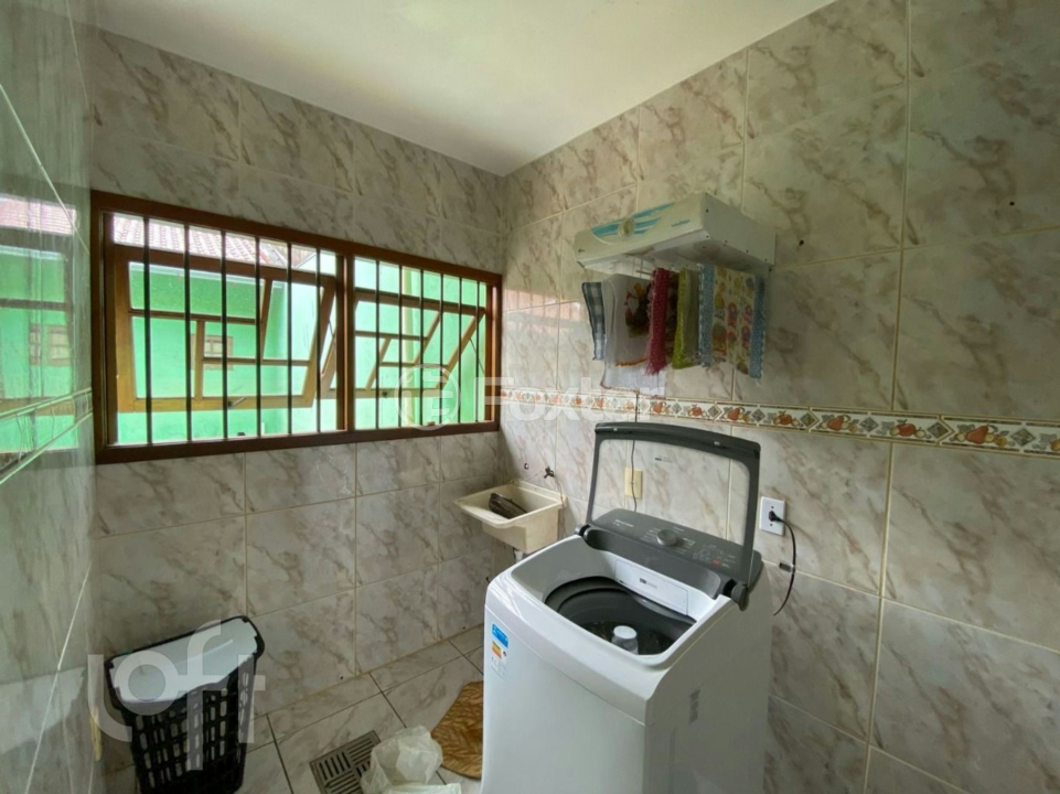 Casa à venda com 4 quartos, 250m² - Foto 6