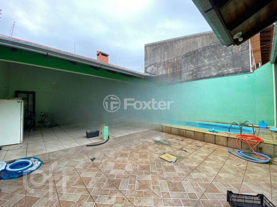 Casa à venda com 4 quartos, 250m² - Foto 16