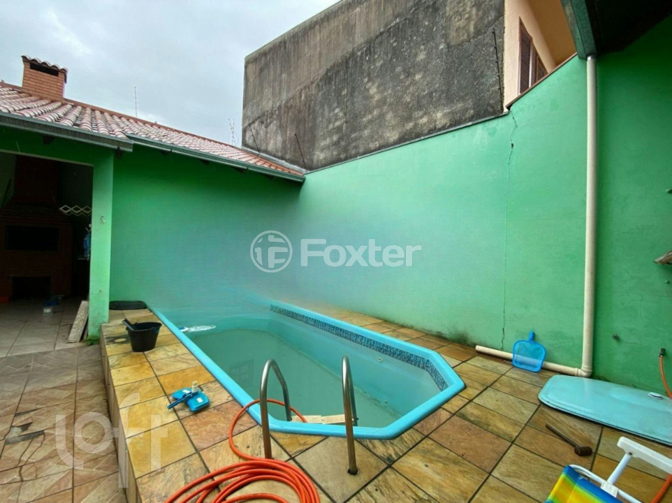 Casa à venda com 4 quartos, 250m² - Foto 25