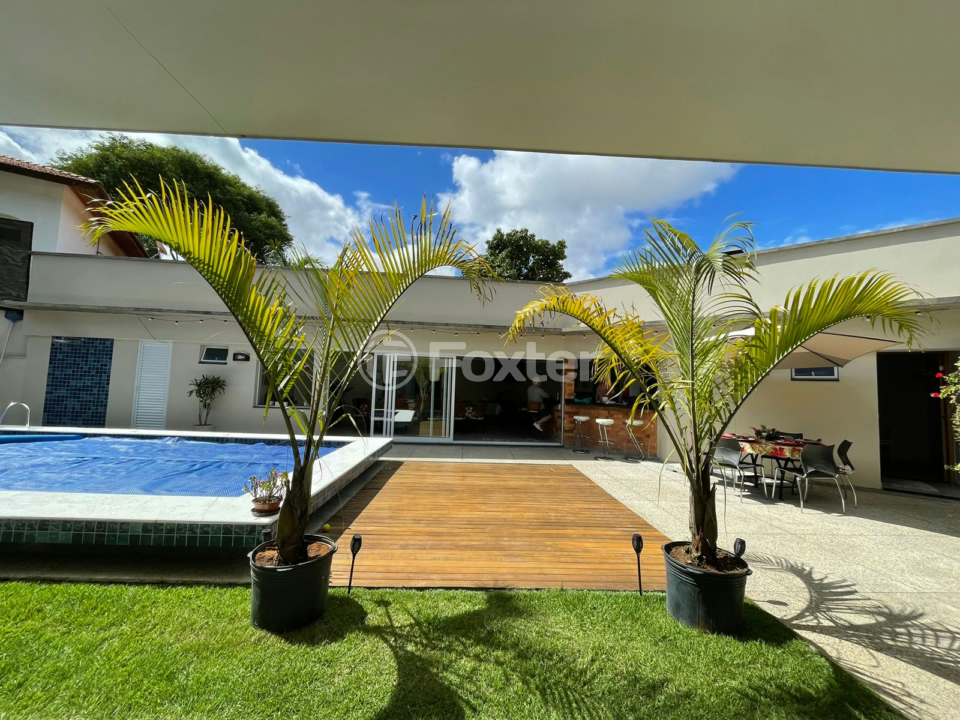 Casa à venda com 4 quartos, 550m² - Foto 6