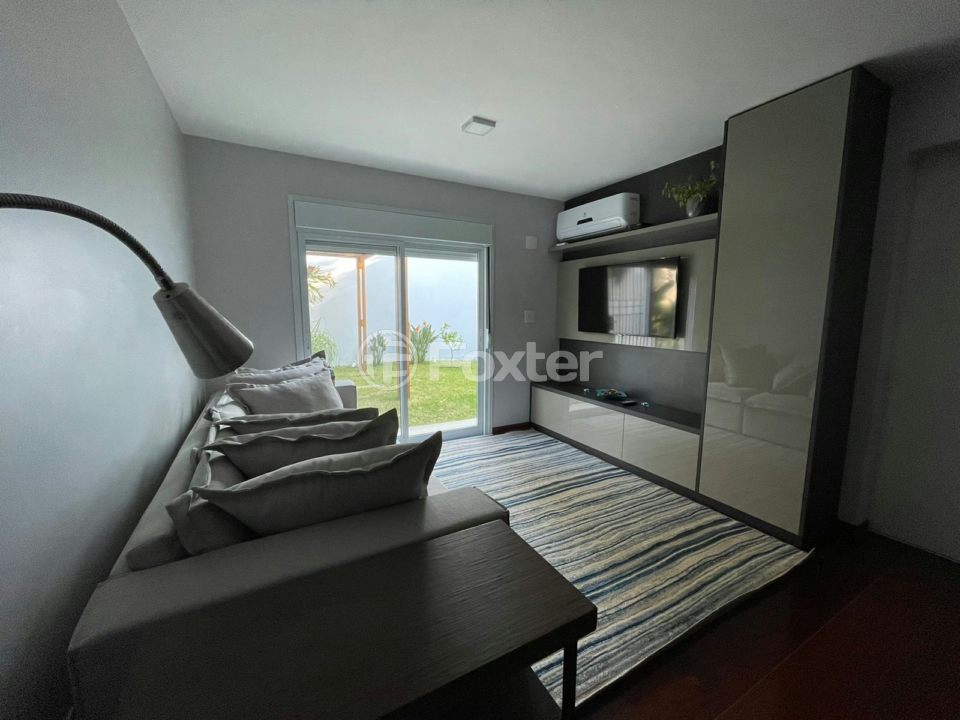Casa à venda com 4 quartos, 550m² - Foto 8
