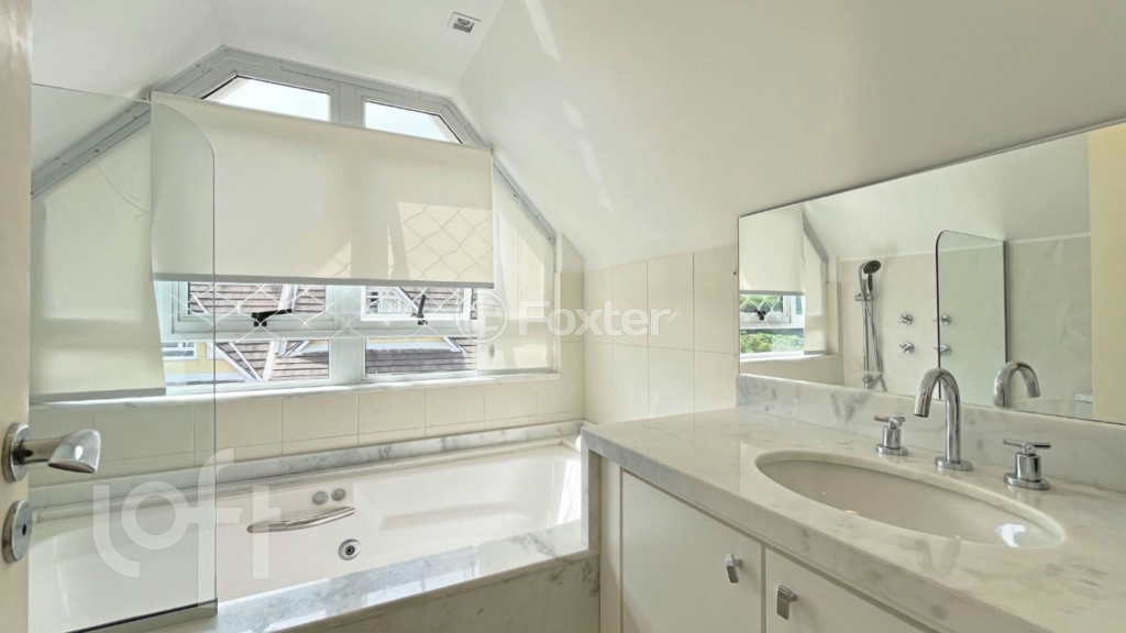 Casa de Condomínio à venda com 3 quartos, 216m² - Foto 22
