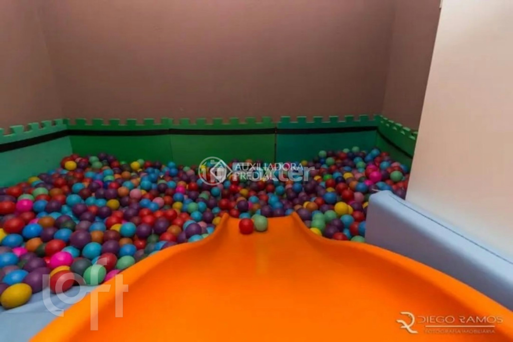 Casa de Condomínio à venda com 3 quartos, 216m² - Foto 45