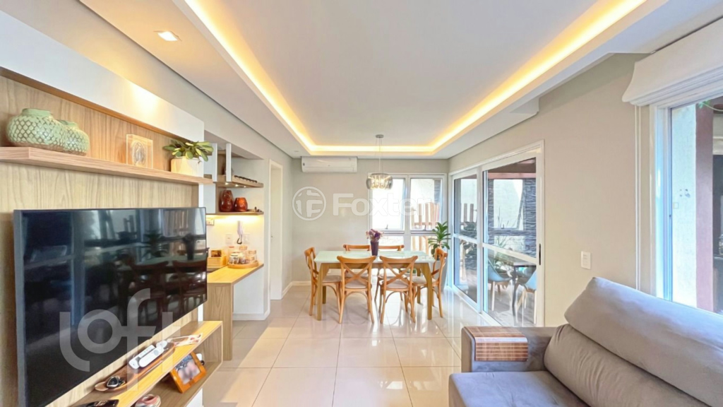 Casa de Condomínio à venda com 3 quartos, 216m² - Foto 3