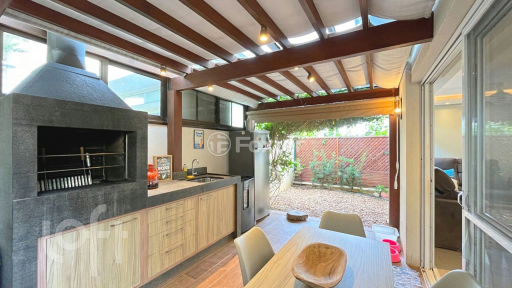 Casa de Condomínio à venda com 3 quartos, 216m² - Foto 13