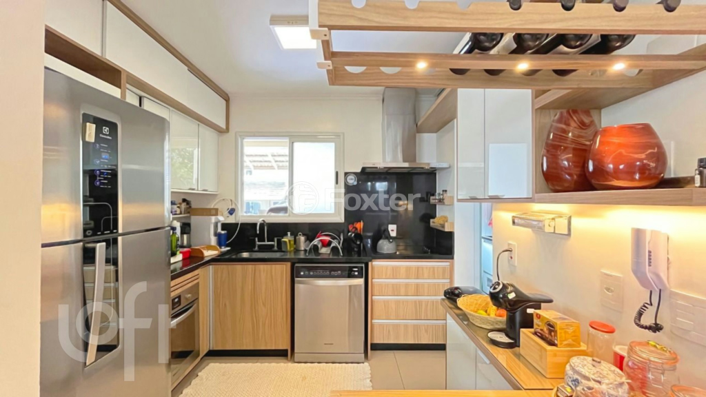 Casa de Condomínio à venda com 3 quartos, 216m² - Foto 8