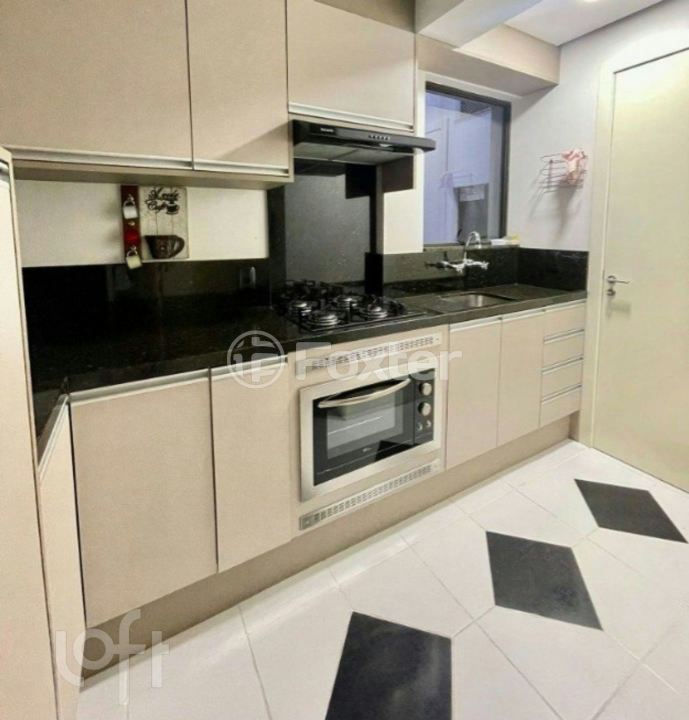 Apartamento à venda com 2 quartos, 80m² - Foto 12