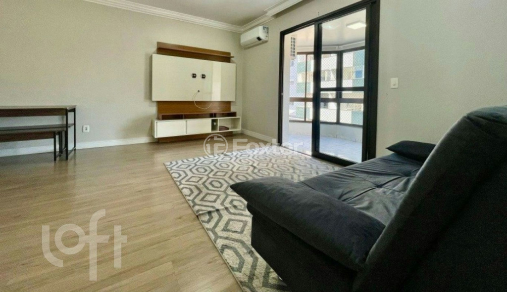 Apartamento à venda com 2 quartos, 80m² - Foto 4