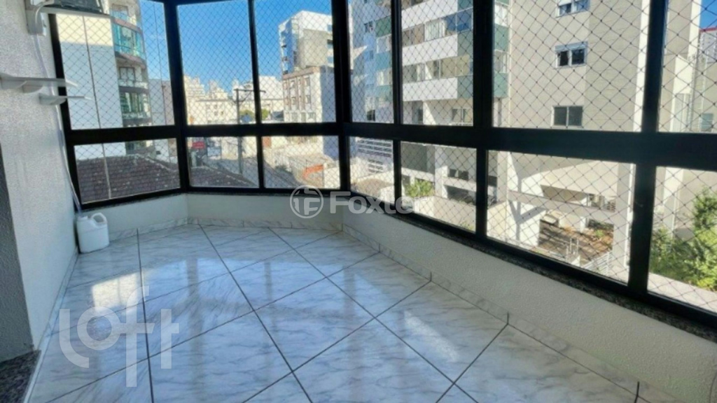 Apartamento à venda com 2 quartos, 80m² - Foto 19