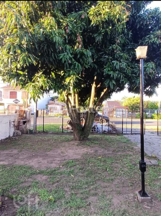 Casa à venda com 3 quartos, 100m² - Foto 3