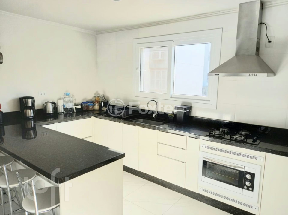Casa à venda com 5 quartos, 202m² - Foto 42