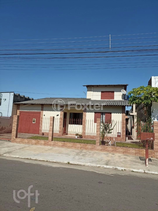 Casa à venda com 4 quartos, 150m² - Foto 1