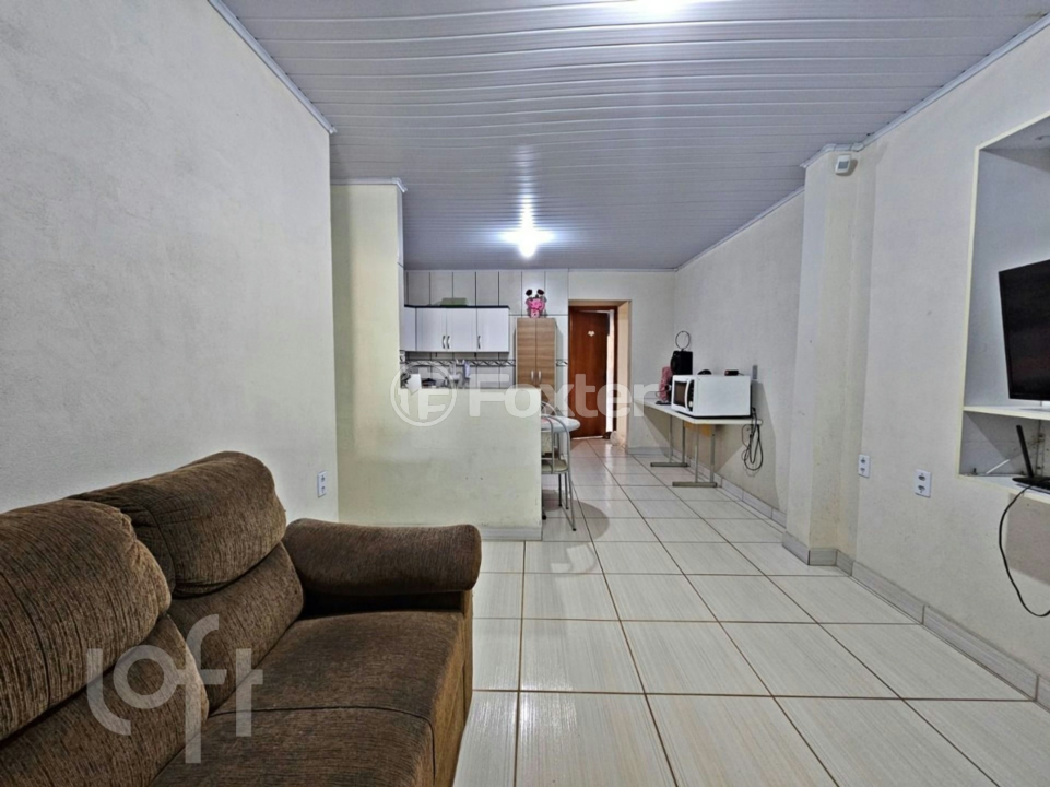 Casa à venda com 3 quartos, 93m² - Foto 1