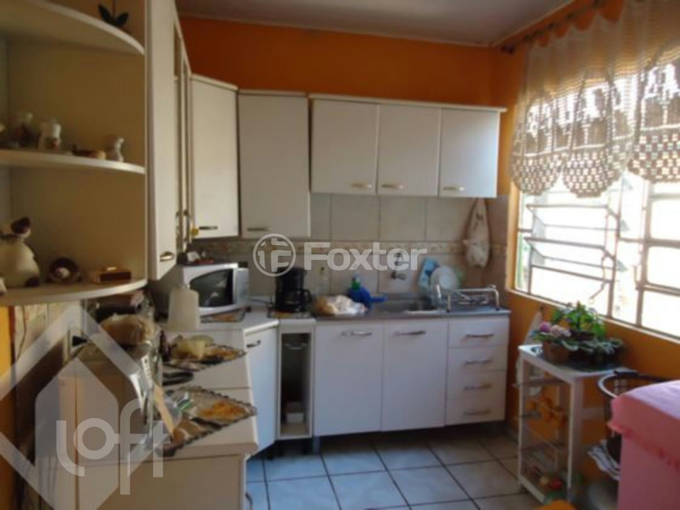 Casa à venda com 2 quartos, 75m² - Foto 2