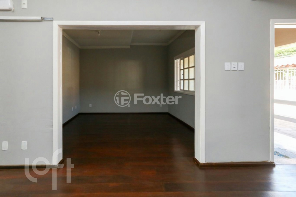 Casa à venda com 7 quartos, 263m² - Foto 7