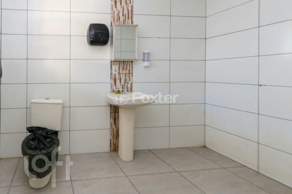 Casa à venda com 7 quartos, 263m² - Foto 28