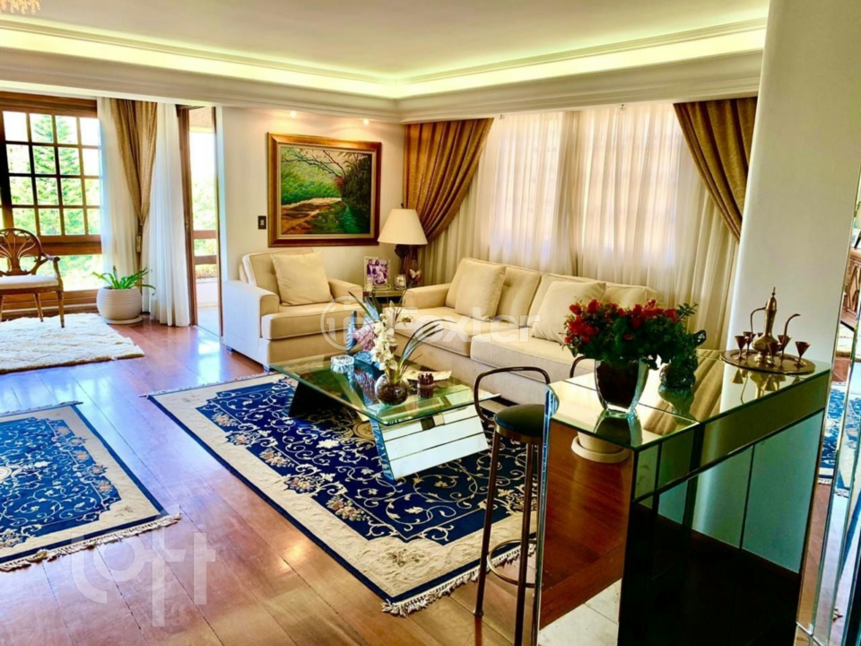 Cobertura à venda com 4 quartos, 300m² - Foto 1