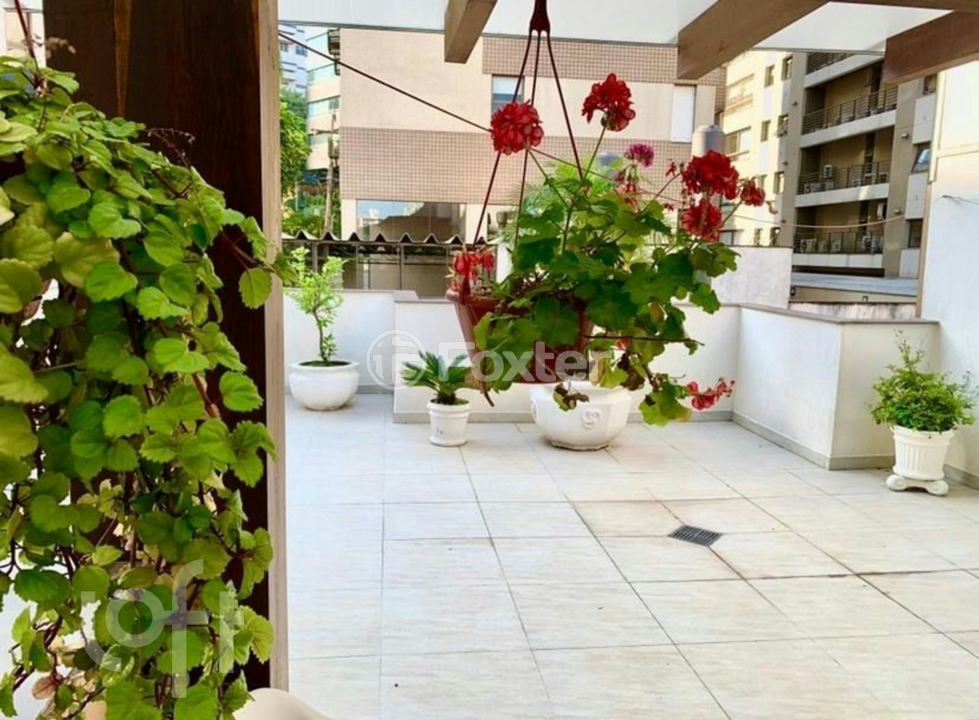 Cobertura à venda com 4 quartos, 300m² - Foto 36