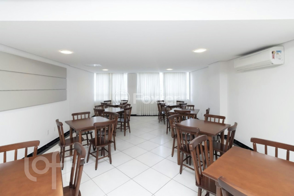 Apartamento à venda com 2 quartos, 68m² - Foto 20