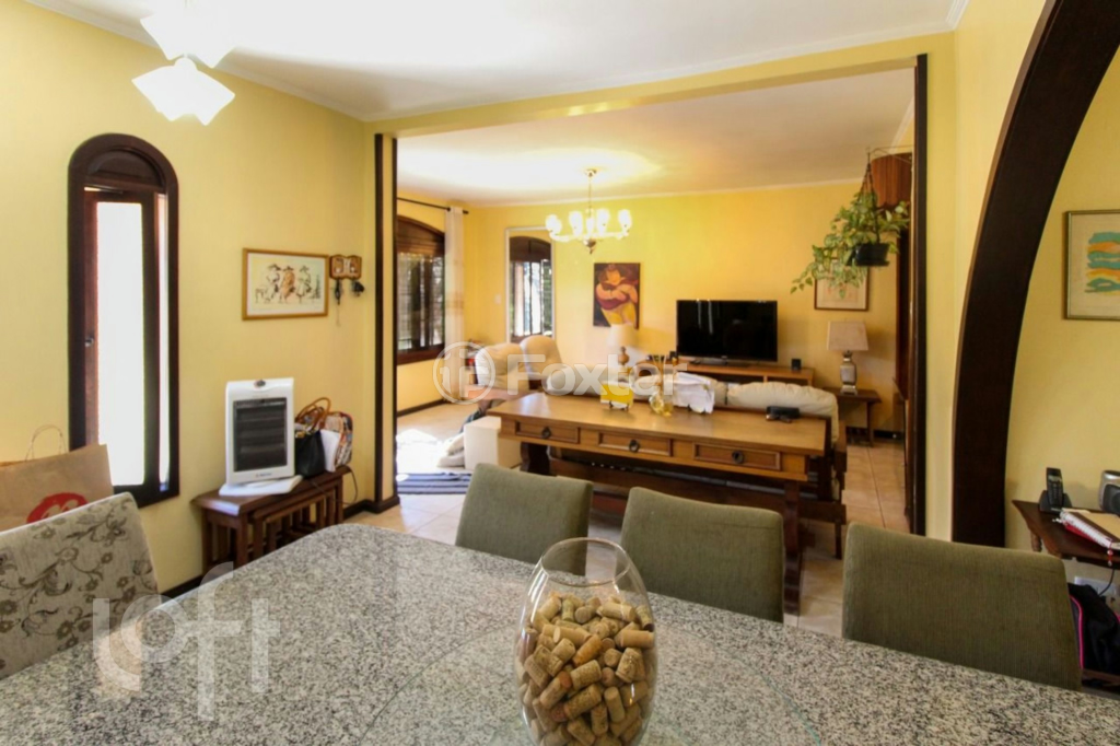 Casa à venda com 6 quartos, 500m² - Foto 4