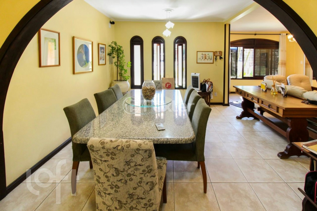Casa à venda com 6 quartos, 500m² - Foto 6