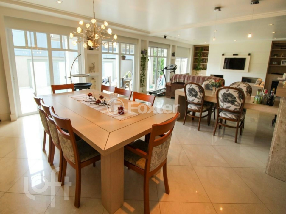 Casa de Condomínio à venda com 3 quartos, 375m² - Foto 1