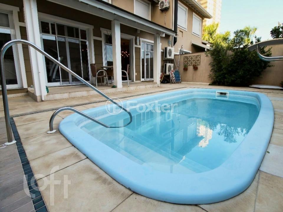 Casa de Condomínio à venda com 3 quartos, 375m² - Foto 9