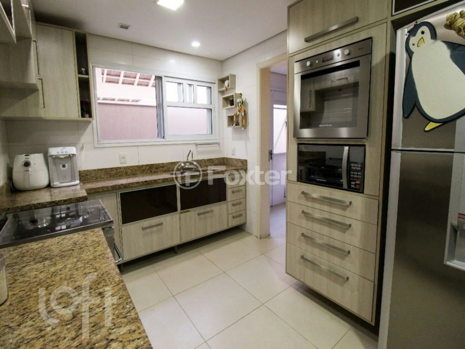 Casa de Condomínio à venda com 3 quartos, 375m² - Foto 5