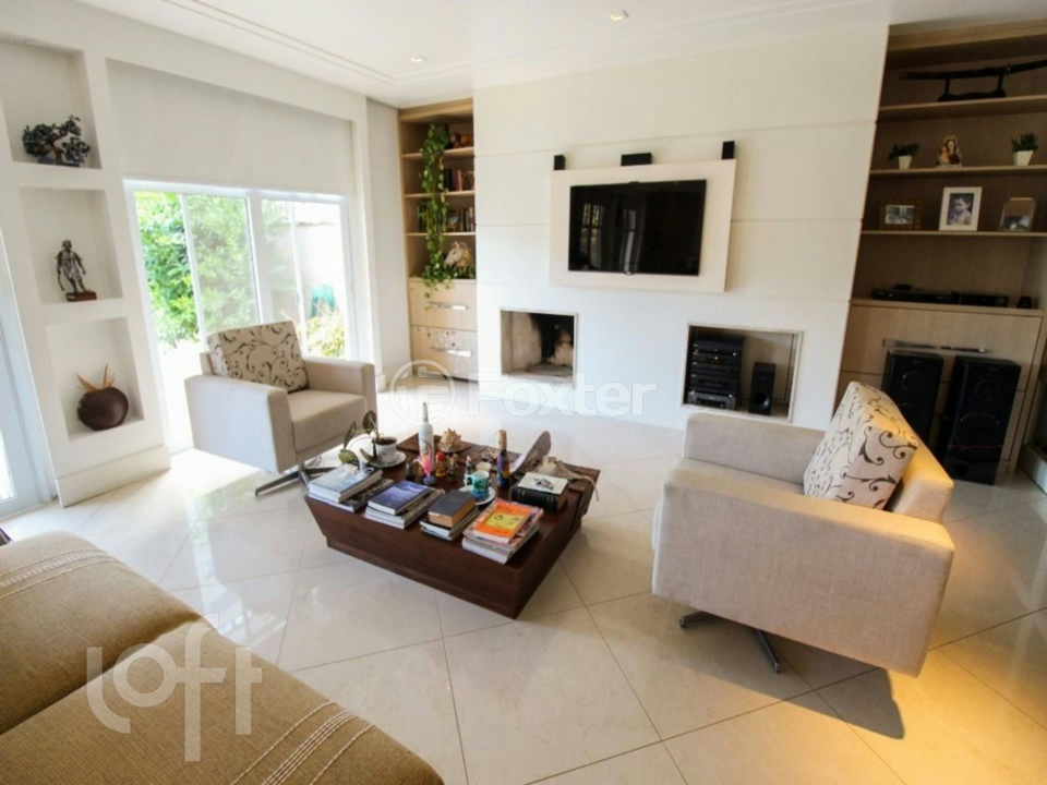 Casa de Condomínio à venda com 3 quartos, 375m² - Foto 2