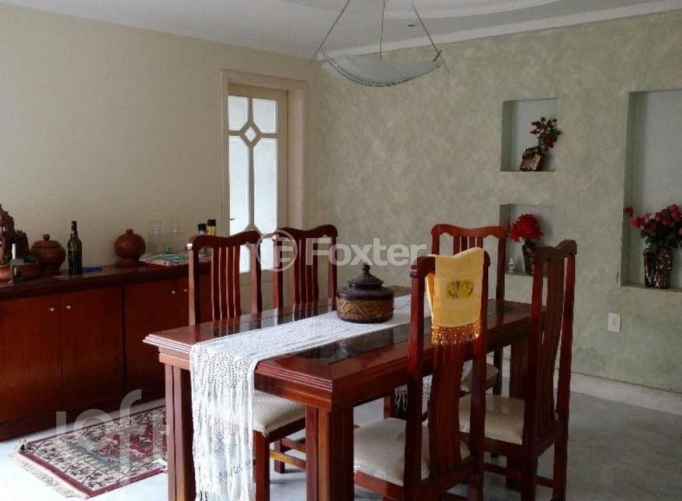Casa à venda com 4 quartos, 250m² - Foto 4