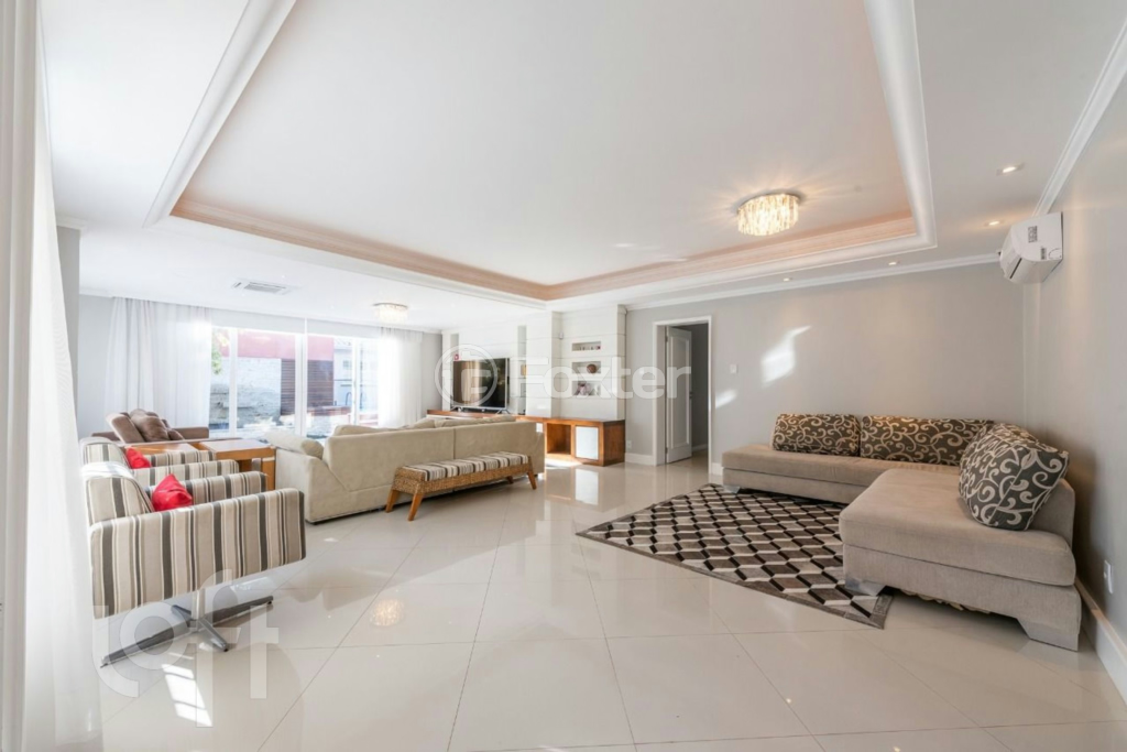 Casa à venda com 5 quartos, 551m² - Foto 4