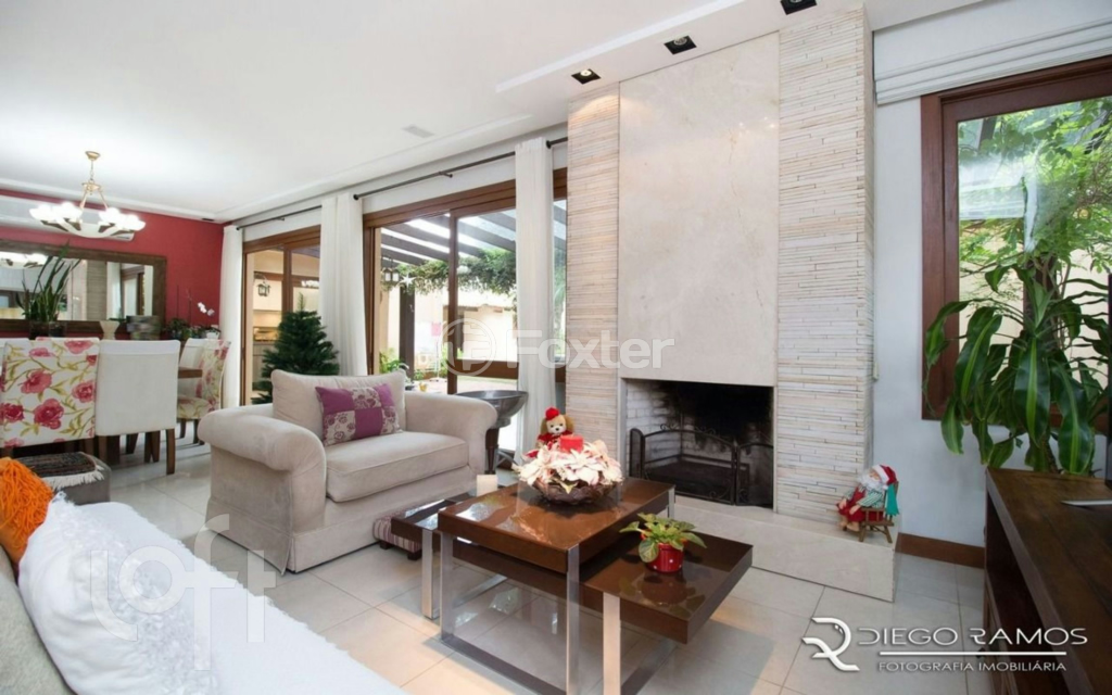 Casa de Condomínio à venda com 3 quartos, 380m² - Foto 4