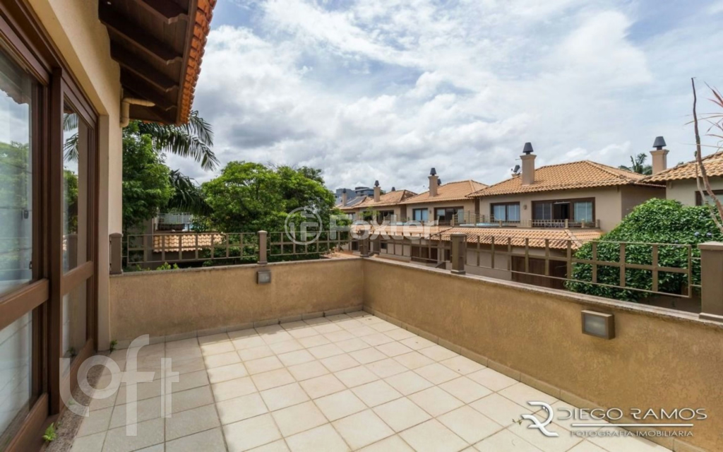 Casa de Condomínio à venda com 3 quartos, 380m² - Foto 44