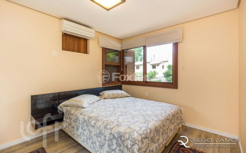 Casa de Condomínio à venda com 3 quartos, 380m² - Foto 33