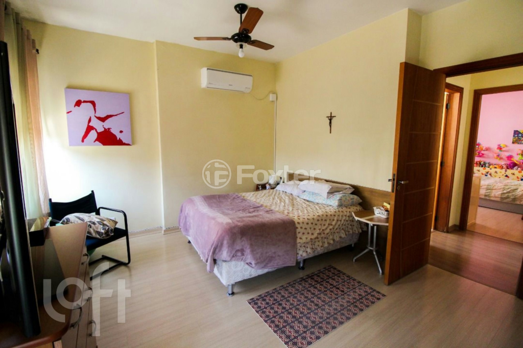 Casa à venda com 3 quartos, 231m² - Foto 8