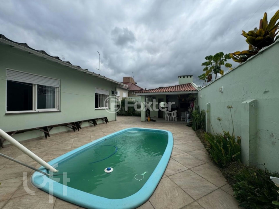 Casa à venda com 3 quartos, 180m² - Foto 25