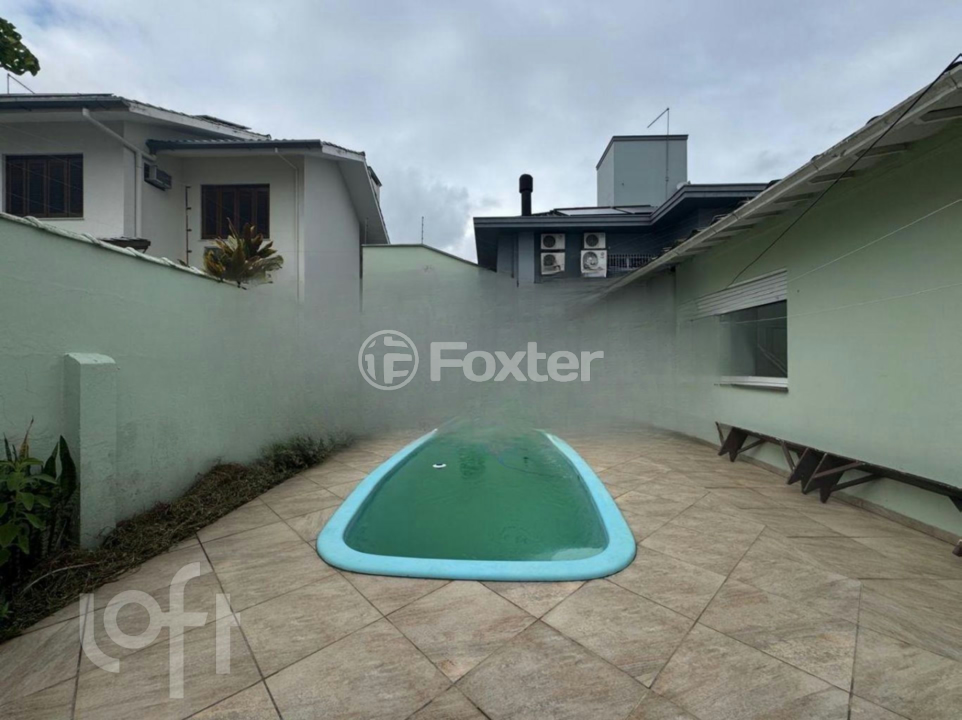 Casa à venda com 3 quartos, 180m² - Foto 24