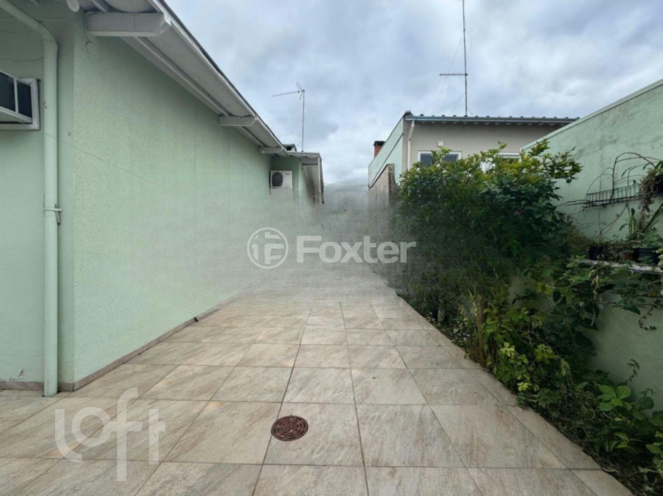 Casa à venda com 3 quartos, 180m² - Foto 28