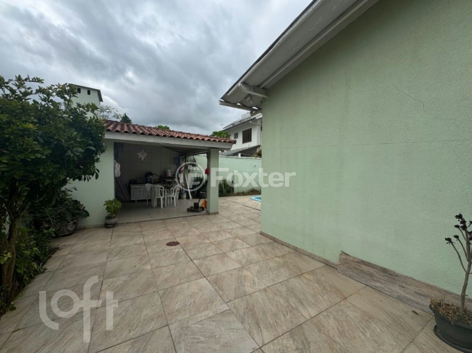 Casa à venda com 3 quartos, 180m² - Foto 29