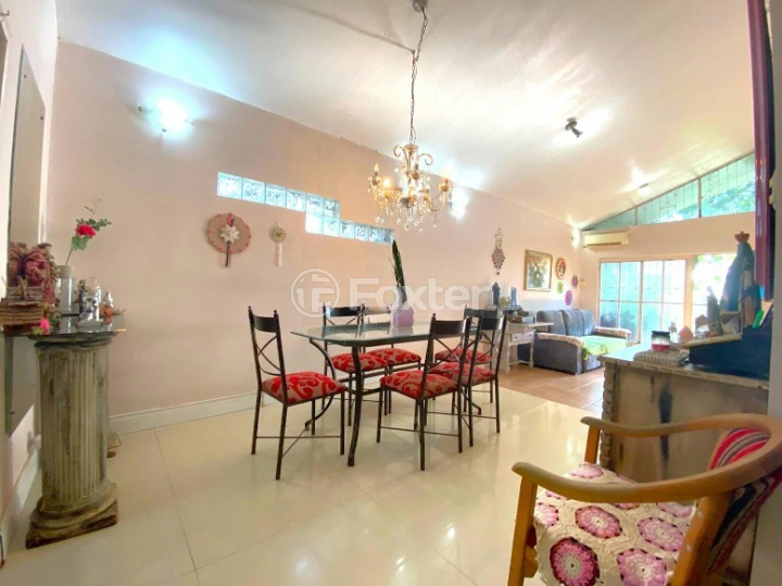 Casa à venda com 3 quartos, 182m² - Foto 3