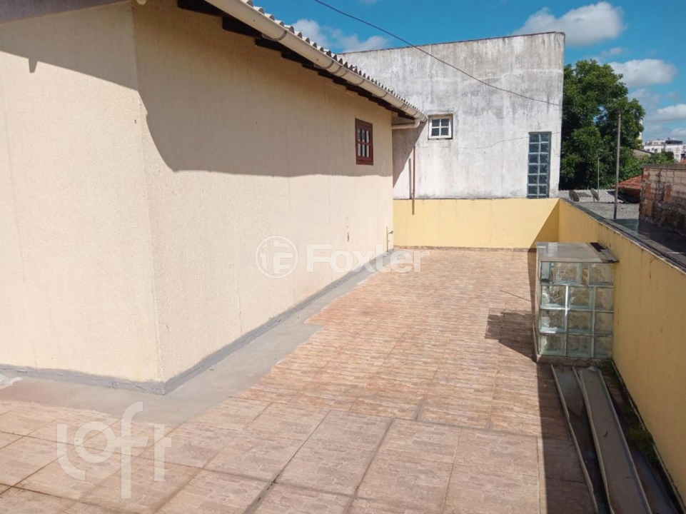 Casa à venda com 3 quartos, 200m² - Foto 25