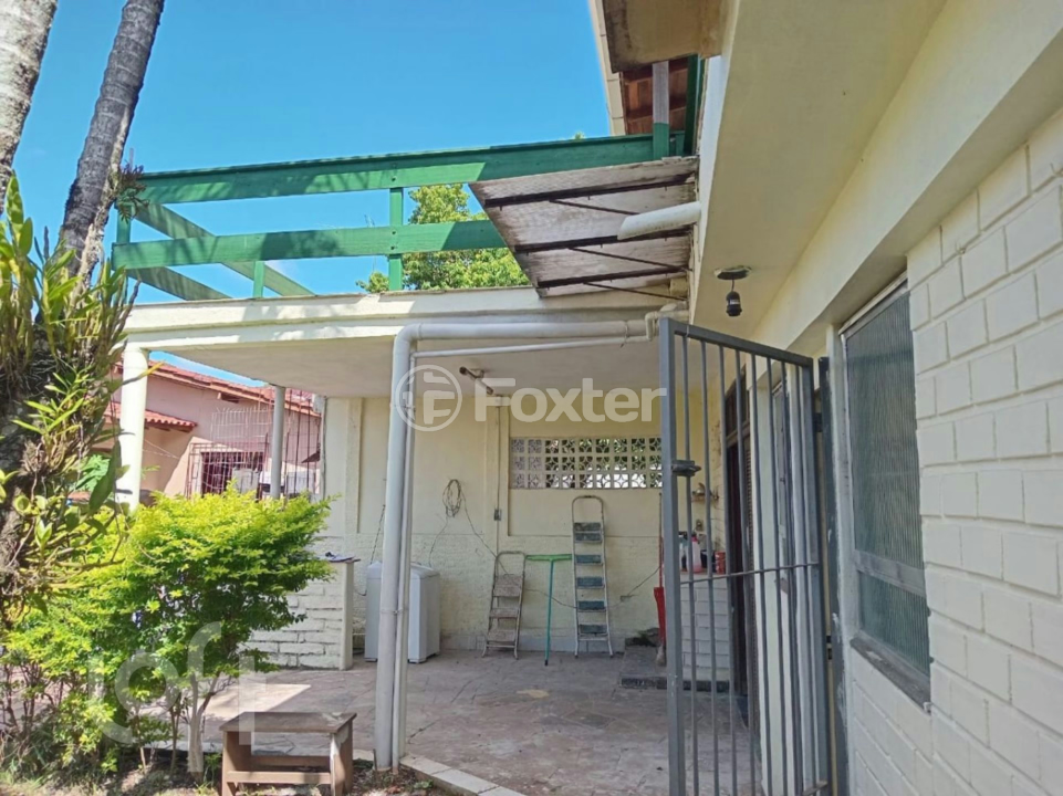 Casa à venda com 3 quartos, 200m² - Foto 3