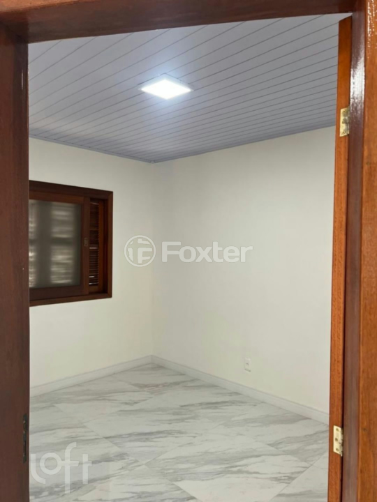 Casa à venda com 2 quartos, 84m² - Foto 2