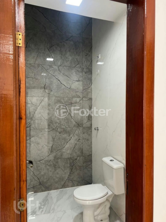 Casa à venda com 2 quartos, 84m² - Foto 4