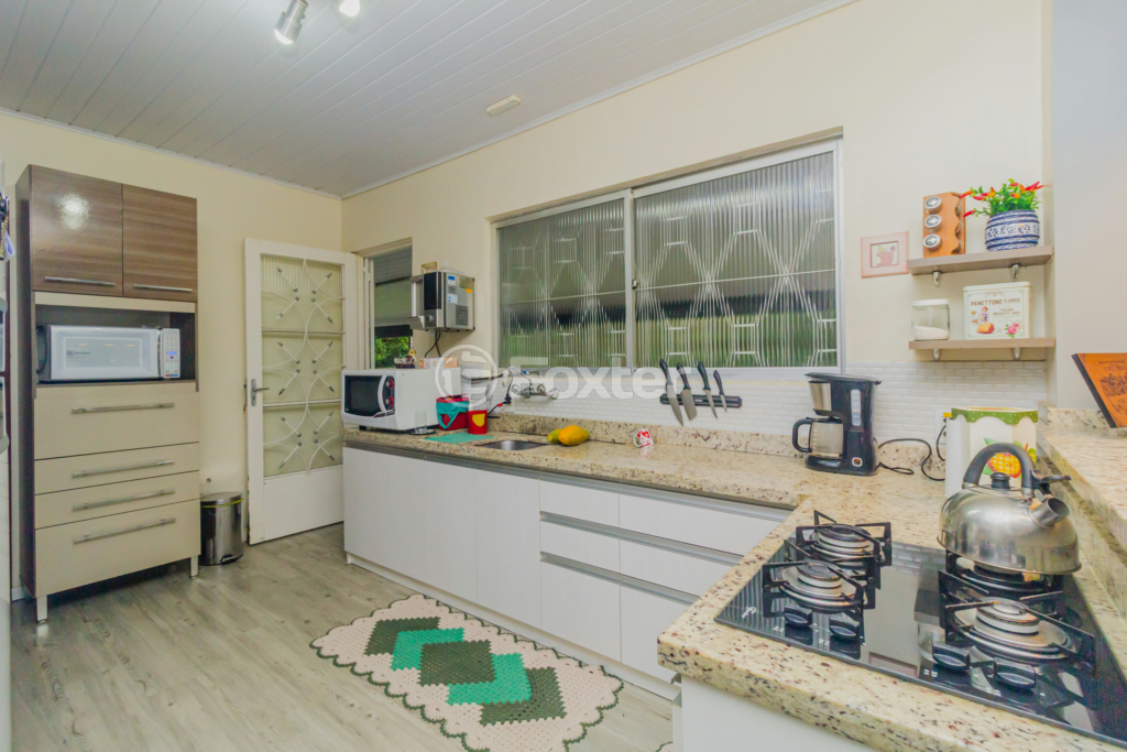 Casa à venda com 4 quartos, 300m² - Foto 14